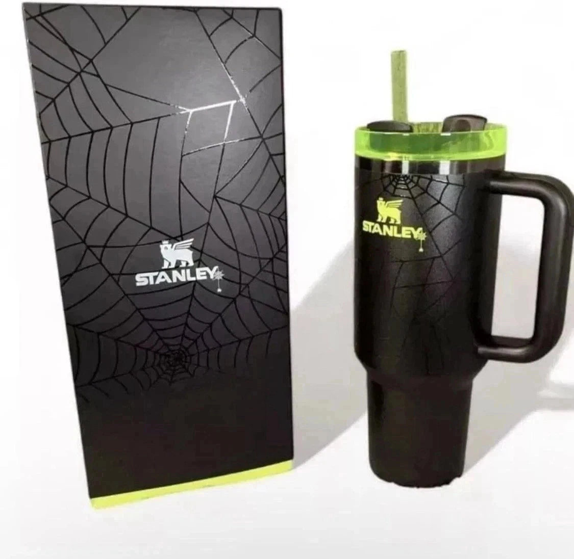 Stanley HALLOWEEN WEB GLOW H2.0 40oz Tumbler